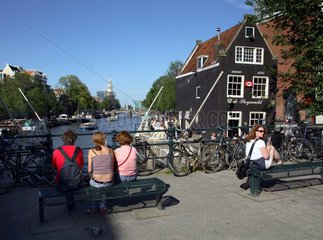 Amsterdam  Schleuse am Cafe Sluyswacht