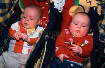 Essen  Babymesse  zweieiige Zwillinge