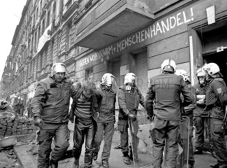 Raeumung besetzter Haeuser in der Mainzerstrasse