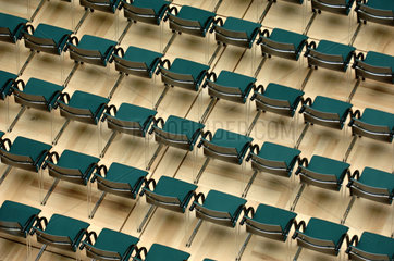 Stuhlreihen in einem Konferenzsaal  Berlin