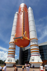 Merritt Island  Vereinigte Staaten von Amerika  Traegerrakete fuer die Raumfaehre Atlantis im Besucherkomplex des Kennedy Space Center
