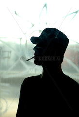 Silhouette eines Rauchers  Berlin