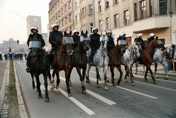 Reiterstaffel beim Marsz Rownosci (Marsch der Gleichheit) in Posen (Poznan)  Polen