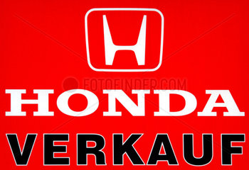 Verkaufslogo des japanischen Automobilkonzerns Honda in Berlin