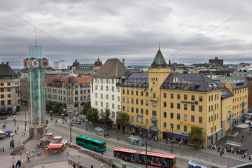 Norwegen  Stadtbild mit dem Rica Oslo Hotel im Gebiet Oslo Sentralstasjon (Central Station)