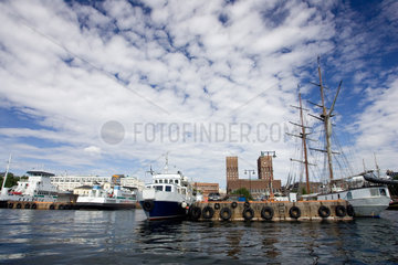 Norwegen  die Radhusbrygge Docks in Oslo