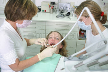Zahnarztbehandlung