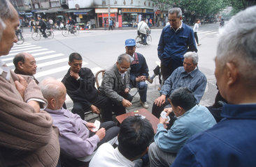Kartenspieler in der Altstadt von Shanghai