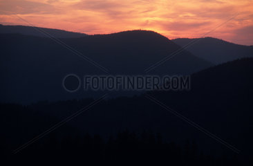 Abendlicher Sonnenuntergang im Schwarzwald