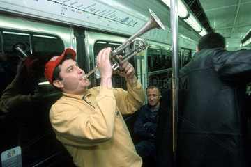 Musiker in der Pariser Metro