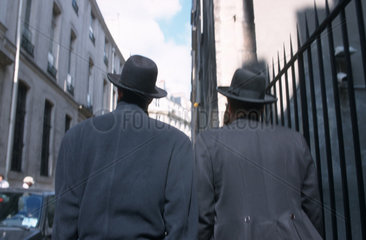 Orthodoxe Juden im Pariser Bezirk Marais