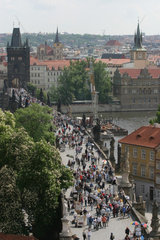 Prag  Karlsbruecke und Stadtansicht