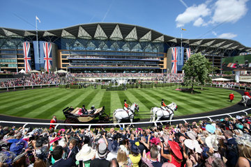 Royal Ascot  Royal Procession. Queen Elizabeth the Second arriving at the parade ring