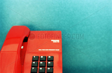 Alanya  rotes Telefon in einem Hotelzimmer