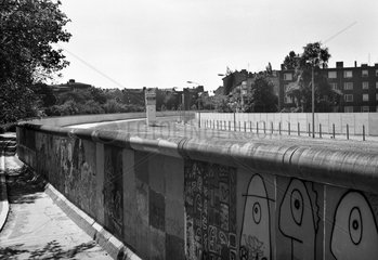 Berliner Mauer  Todesstreifen
