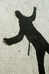 Berlin  Schatten eines Menschen