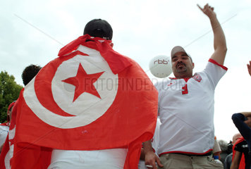 Berlin  tunesische Fans auf der Fanmeile