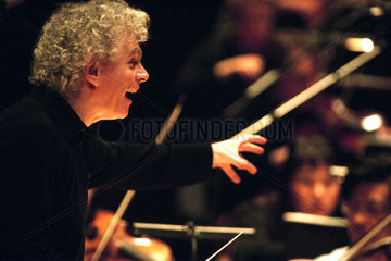 Sir Simon Rattle  Dirigent