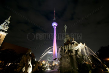 Nachtaufnahme Alexanderplatz