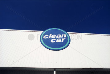 Berlin  Logo des Autowaschcenters Clean Car
