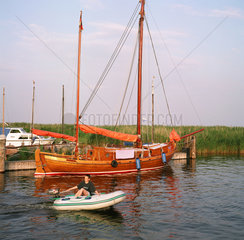 Segelboote auf dem Saaler Bodden