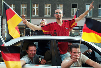 Berlin  Autokorso deutscher Fussballfans