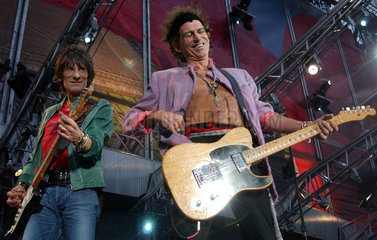 Ron Wood und Keith Richards beim Rolling-Stones-Konzert in Berlin