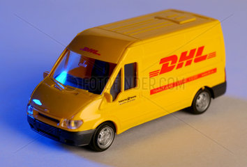 Modellauto  DHL-Paketzustellwagen  Deutsche Post World Net