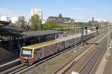 Graffiti auf S-Bahnzug