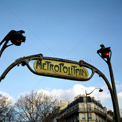 Paris  Pigalle  Eingang zur Metro