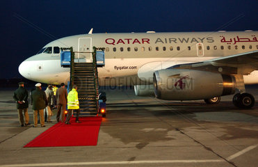 Berlin  Qatar Airways auf dem Flughafen Tegel
