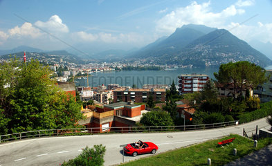 Schweiz  Tessin  Stadtuebersicht Lugano