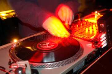 Berlin  DJ im Club Kinzo