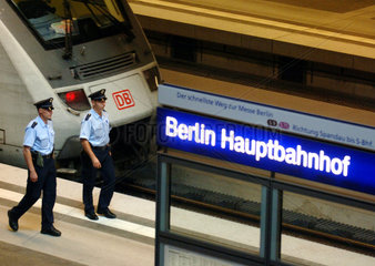 Berlin Hauptbahnhof  Bundespolizei