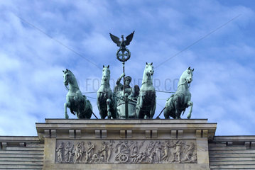 Berlin  Brandenburger Tor mit der Quadriga