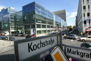 Berlin  Strassenschild zeigt die Kochstrasse