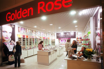 Drogerie Golden Rose im Manufaktura  dem groessten Einkaufszentrum in Lodz  Polen