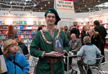Leipzig  Deutschland  Autor Ullrich Freier zu Axberg praesentiert sein Werk auf der Leipziger Buchmesse