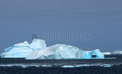 Antarktis  Eisberge