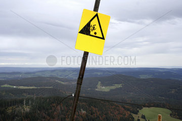 Baden-Wuerttemberg  Schild am Feldberg  Vorsicht Absturzgefahr