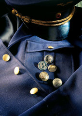 Uniformmuetze und -jacke