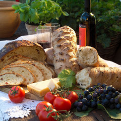 Tomaten-Oliven-Brot