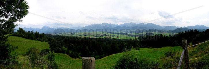 Panorama einer Gebirgslandschaft