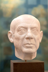 Wertheim  die Skulptur -Picasso- von Ottmar Hoerl