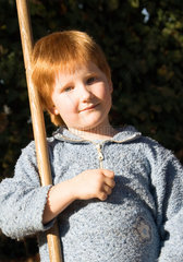 Portrait eines rothaarigen Kindes