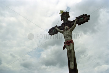 Kruzifix im Bieszczady Gebirge  Sued-Ostpolen