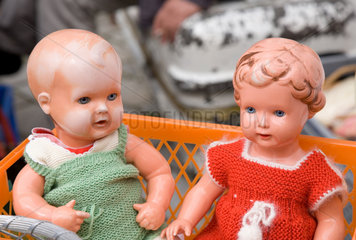 Riedlingen  Puppen auf einem Flohmarkt