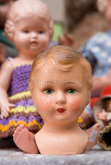 Riedlingen  Puppenkopf auf einem Flohmarkt