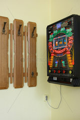 Eisenhuettenstadt  Spielautomat in einem Imbiss