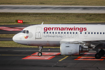 germanwings Flugzeug  Flughafen Duesseldorf International  DUS  Nordrhein-Westfalen  Deutschland